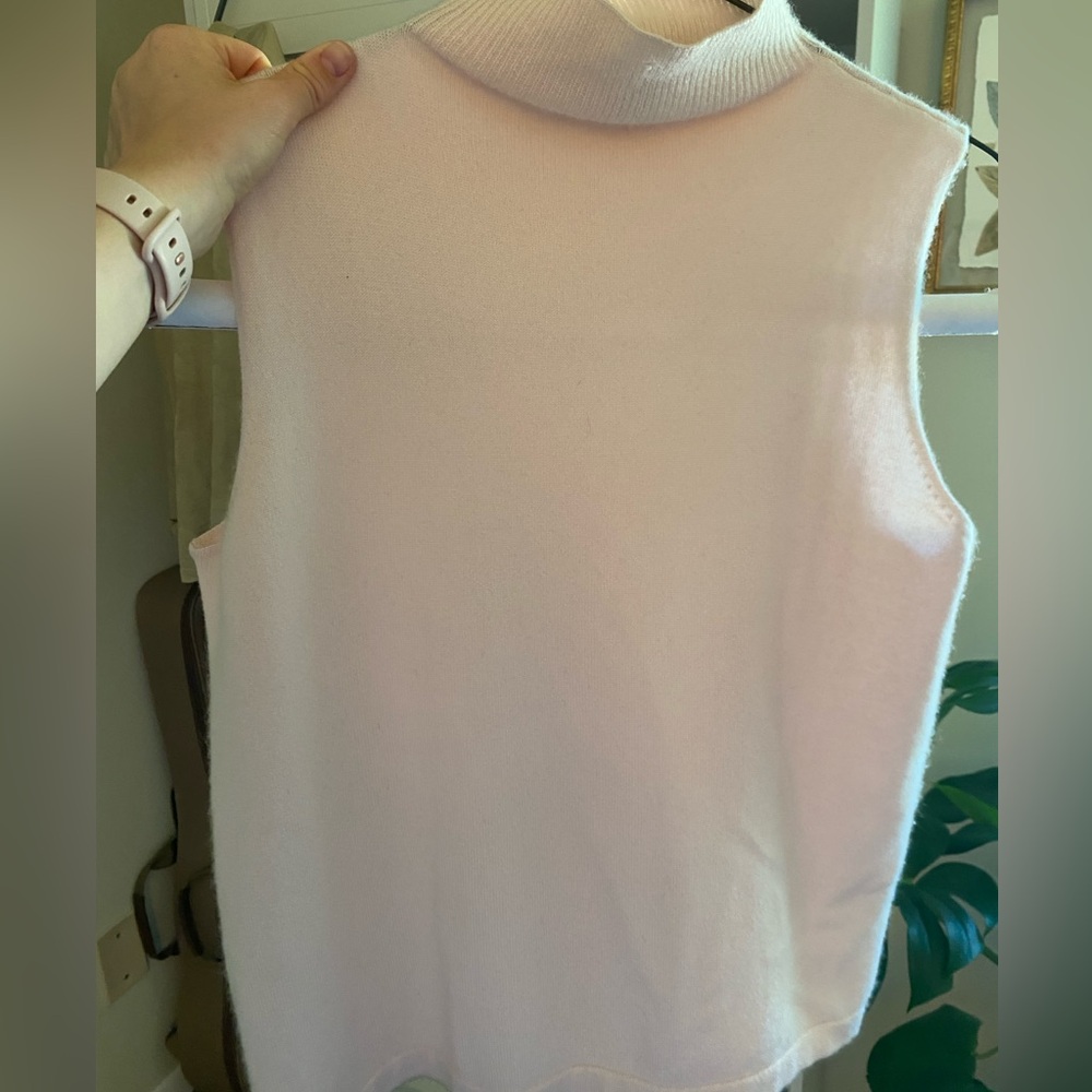 Ellen Tracy Cashmere Knit Turtleneck Sweater - Like new condition